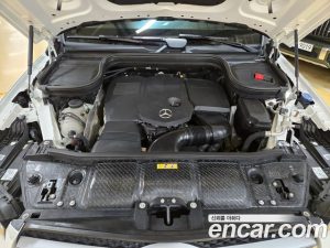 Mercedes-Benz GLE-Class GLE300d 4MATIC 2023 года из Южной Кореи