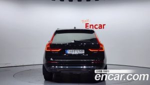 Volvo XC60 B5 ULTIMATE Bright 2023 года из Южной Кореи