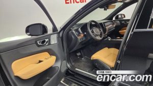 Volvo XC60 B5 ULTIMATE Bright 2023 года из Южной Кореи