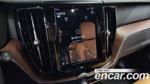 Volvo XC60 B5 ULTIMATE Bright 2023 года из Южной Кореи