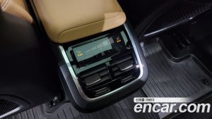 Volvo XC60 B5 ULTIMATE Bright 2023 года из Южной Кореи