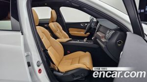 Volvo XC60 T8 ULTIMATE Bright 2024 года из Южной Кореи