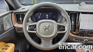 Volvo XC60 T8 ULTIMATE Bright 2024 года из Южной Кореи