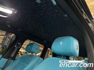 Rolls-Royce Cullinan 6.7 V12 Black Badge 2023 года из Южной Кореи