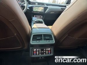 Audi Q8 e-tron 55 4WD 2024 года из Южной Кореи