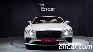 Bentley Continental 6.0 GTC 2022 года из Южной Кореи
