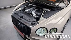Bentley Continental 6.0 GTC 2022 года из Южной Кореи