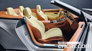 Bentley Continental 6.0 GTC 2022 года из Южной Кореи