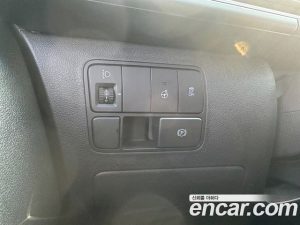 Hyundai Staria L3.5 Tourer 11-Seater 2025 года из Южной Кореи