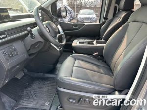 Hyundai Staria L3.5 Tourer 11-Seater 2025 года из Южной Кореи