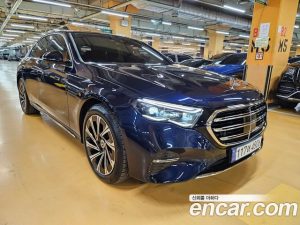 Mercedes-Benz E-Class E300 4MATIC Exclusive 2024 года из Южной Кореи