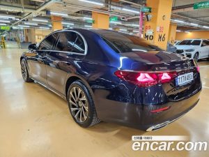Mercedes-Benz E-Class E300 4MATIC Exclusive 2024 года из Южной Кореи