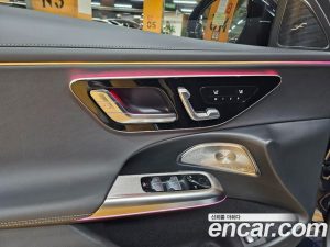 Mercedes-Benz E-Class E300 4MATIC Exclusive 2024 года из Южной Кореи