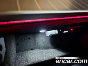 Mercedes-Benz E-Class E300 4MATIC Exclusive 2024 года из Южной Кореи
