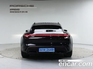 Porsche Taycan Turbo CROSS TURISMO 2024 года из Южной Кореи