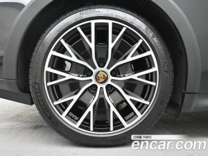 Porsche Taycan Turbo CROSS TURISMO 2024 года из Южной Кореи