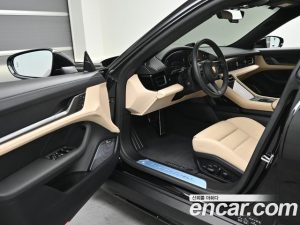 Porsche Taycan Turbo CROSS TURISMO 2024 года из Южной Кореи