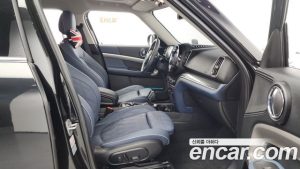 Mini Countryman ALL4 CLASSIC COMFORT PACK 2023 года из Южной Кореи