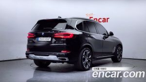 BMW X5 xDrive 30d xLine 2023 года из Южной Кореи