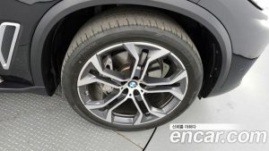 BMW X5 xDrive 30d xLine 2023 года из Южной Кореи