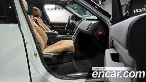 Land Rover Discovery P360 Dynamic HSE 2024 года из Южной Кореи