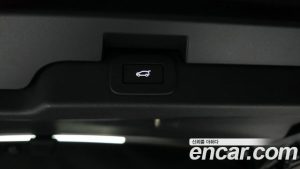Land Rover Discovery P360 Dynamic HSE 2024 года из Южной Кореи