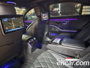 Mercedes-Benz S-Class S500L 4MATIC 2024 года из Южной Кореи