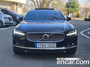 Volvo S90 B5 Inscription 2022 года из Южной Кореи