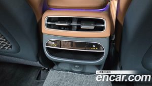 Genesis GV70 2.5T Бензин 2WD 2024 года из Южной Кореи
