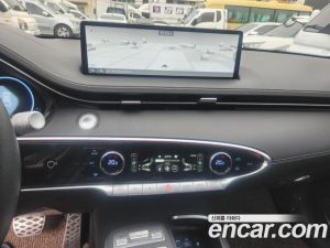 Genesis GV70 2.5T Бензин AWD 2024 года из Южной Кореи