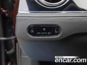 Bentley Flying Spur 4.0 S 2024 года из Южной Кореи