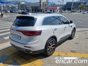 Renault-KoreaSamsung QM6 2.0 LPe RE Signature 2WD 2023 года из Южной Кореи