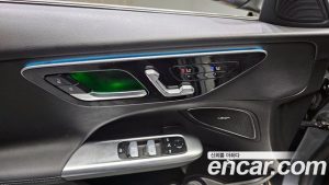 Mercedes-Benz C-Class C300 4MATIC Avantgarde 2024 года из Южной Кореи