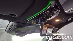 Mercedes-Benz C-Class C300 4MATIC Avantgarde 2024 года из Южной Кореи