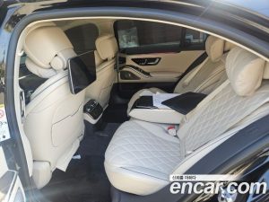 Mercedes-Benz S-Class S500L 4MATIC 2024 года из Южной Кореи