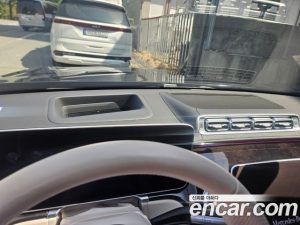 Mercedes-Benz S-Class S500L 4MATIC 2024 года из Южной Кореи