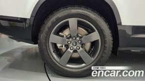 Land Rover Defender 130 P400 X- HSE 2024 года из Южной Кореи