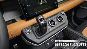 Land Rover Defender 130 P400 X- HSE 2024 года из Южной Кореи