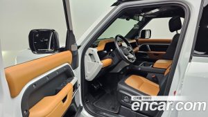 Land Rover Defender 130 P400 X- HSE 2024 года из Южной Кореи