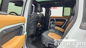 Land Rover Defender 130 P400 X- HSE 2024 года из Южной Кореи