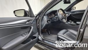 BMW 5-Series 520i M Sport 2023 года из Южной Кореи