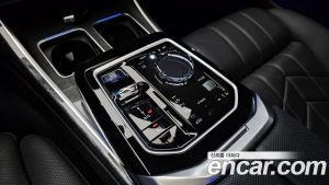BMW 7-Series 740i xDrive M Sport Limited 2024 года из Южной Кореи