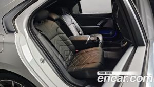 BMW 7-Series 740i xDrive M Sport Limited 2024 года из Южной Кореи