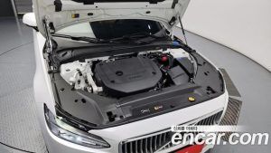 Volvo S90 B6 AWD ULTIMATE Bright 2024 года из Южной Кореи