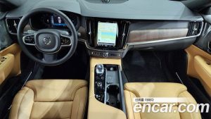 Volvo S90 B6 AWD ULTIMATE Bright 2024 года из Южной Кореи