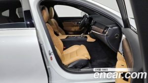 Volvo S90 B6 AWD ULTIMATE Bright 2024 года из Южной Кореи