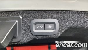Volvo S90 B6 AWD ULTIMATE Bright 2024 года из Южной Кореи