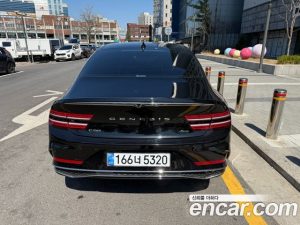 Genesis G80 Бензин 2.5 Turbo AWD 2025 года из Южной Кореи