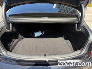 Genesis G80 Бензин 2.5 Turbo AWD 2025 года из Южной Кореи