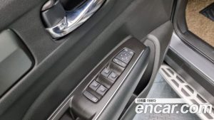 Renault-KoreaSamsung QM6 2.0 LPe LE 2WD 2023 года из Южной Кореи